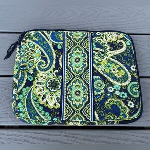 Vera Bradley Laptop Tablet Quilted Sleeve Rhythm & Blues Paisley Multicolor
